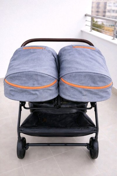 İkiz bebek arabası