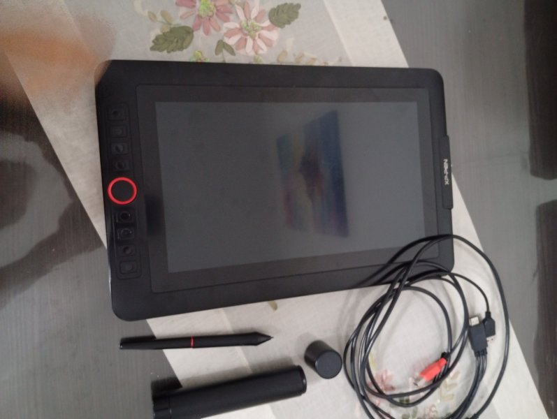 Temiz kutusunda çizim tableti