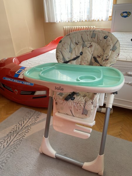 E bebek Joie marka mama sandalyesi